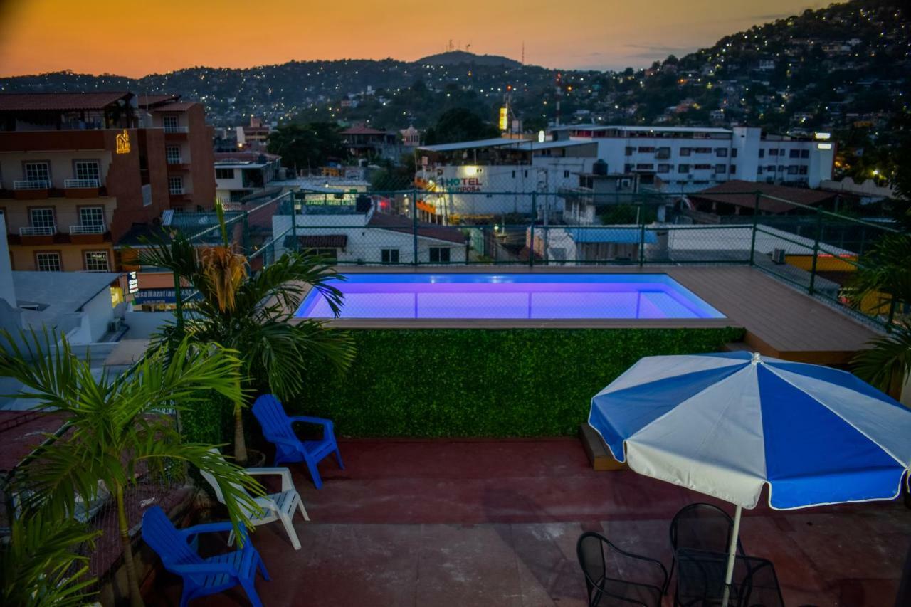 Hotel Gaby Inn Zihuatanejo Ngoại thất bức ảnh