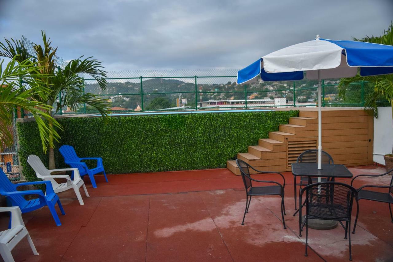 Hotel Gaby Inn Zihuatanejo Ngoại thất bức ảnh