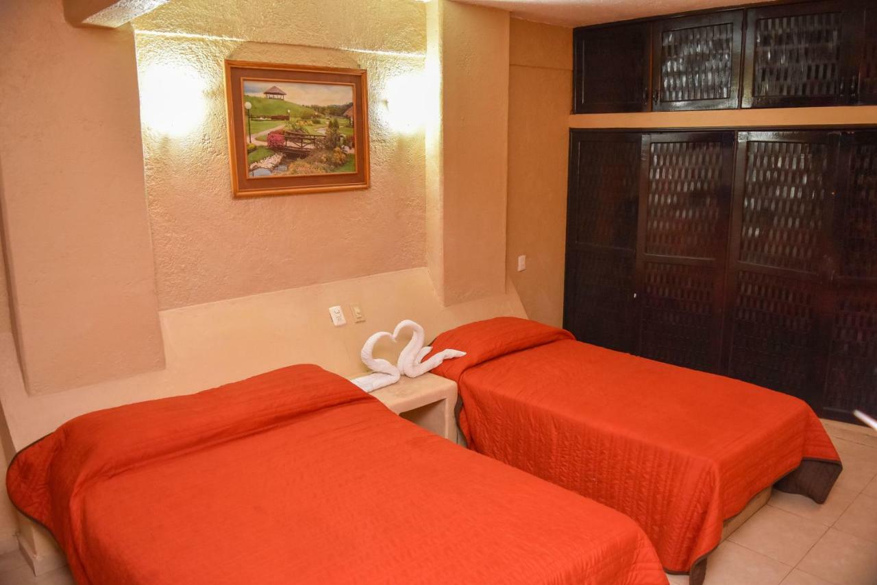 Hotel Gaby Inn Zihuatanejo Ngoại thất bức ảnh